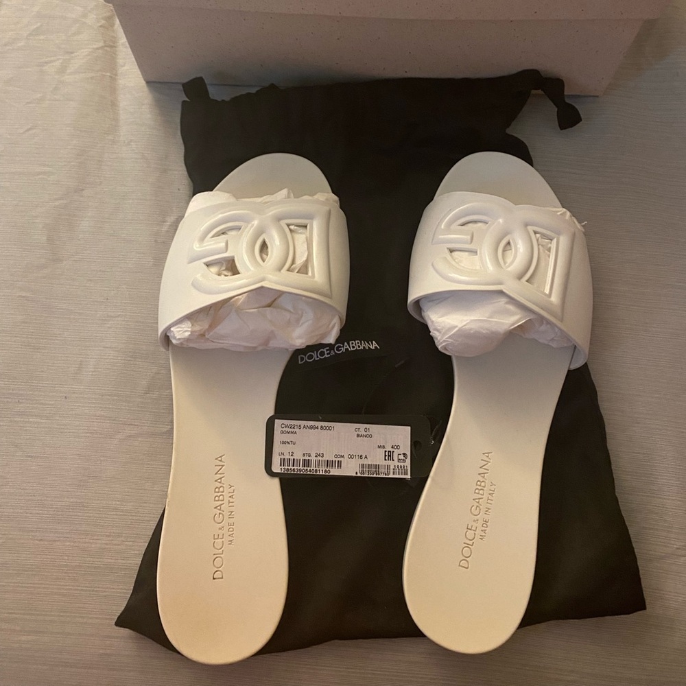 Dolce & Gabbana pool slides